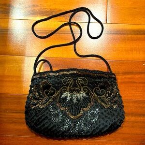 5/$25!! Beaded Purse Carolyn Burton - Black and Gold